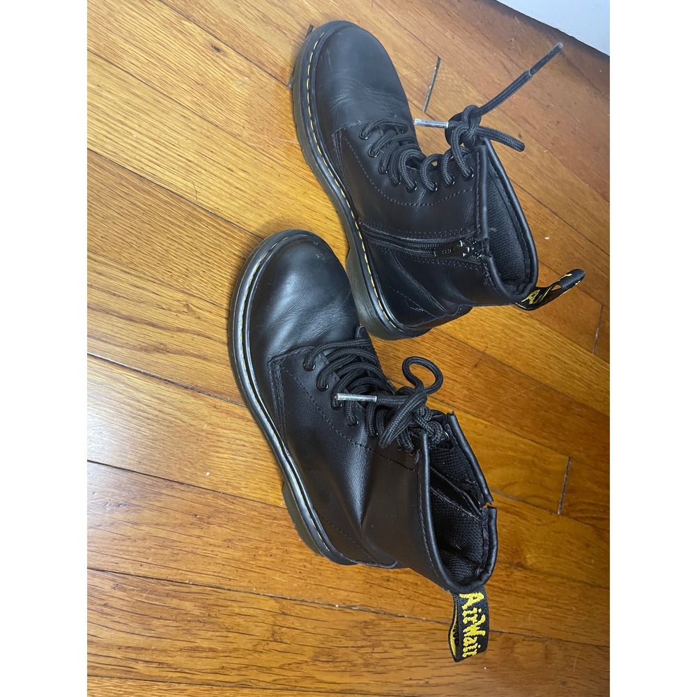 Dr. Martens 1460 J Black Leather Ankle Boots‎ Kids US 2 AirWair lace up - Picture 3 of 8